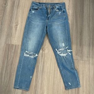 American Eagle Mom Jeans